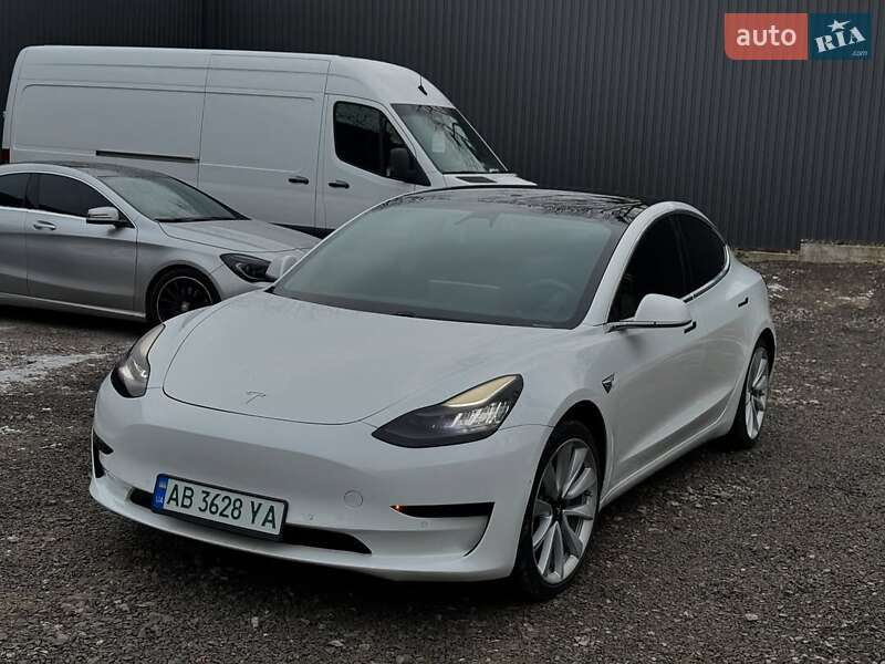 Tesla Model 3 2020
