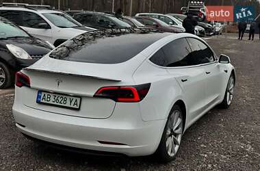 Седан Tesla Model 3 2020 в 