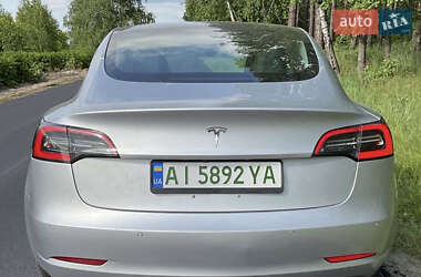 Седан Tesla Model 3 2018 в 