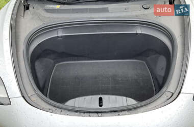 Седан Tesla Model 3 2018 в 