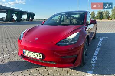 Седан Tesla Model 3 2022 в 