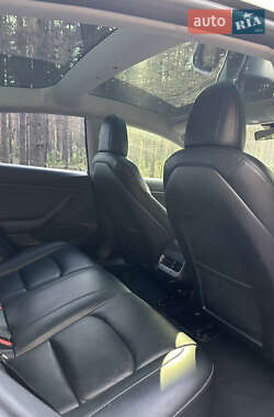 Седан Tesla Model 3 2018 в 