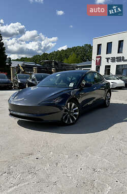 Седан Tesla Model 3 2024 в Вінниці