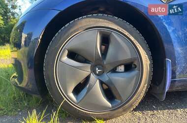 Седан Tesla Model 3 2019 в 