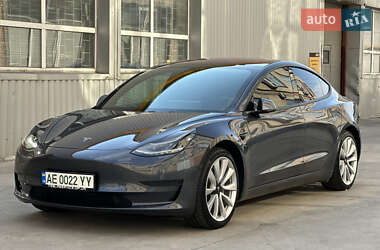Седан Tesla Model 3 2019 в Киеве