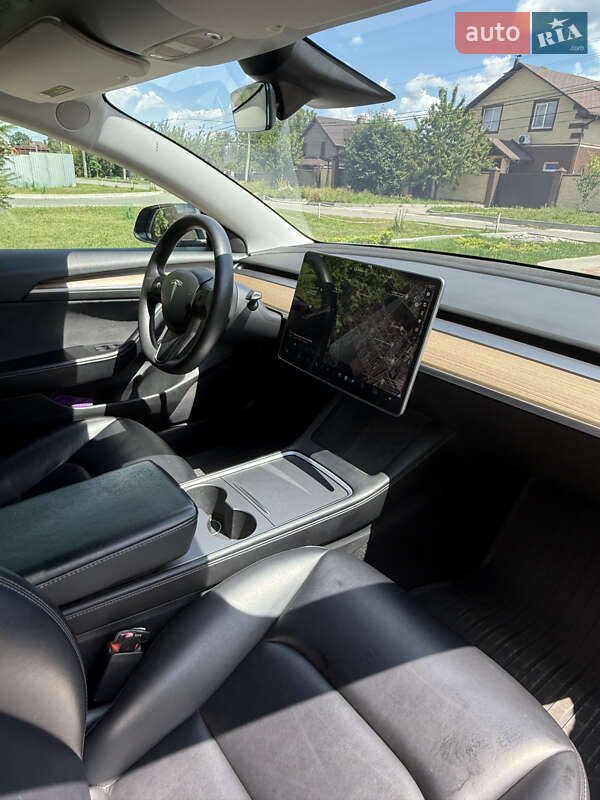 Седан Tesla Model 3 2021 в Сумах