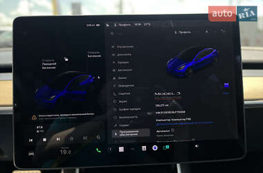 Седан Tesla Model 3 2020 в 