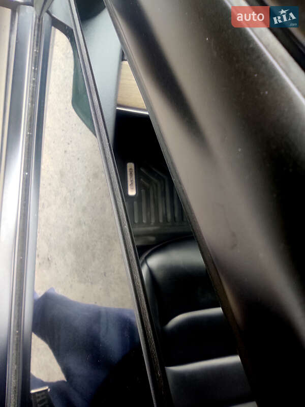 Седан Tesla Model 3 2021 в Львове