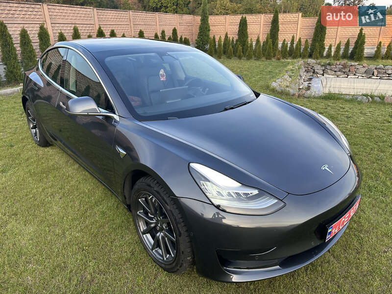 Седан Tesla Model 3 2019 в Харькове