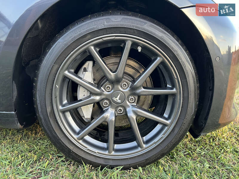 Седан Tesla Model 3 2019 в Харькове