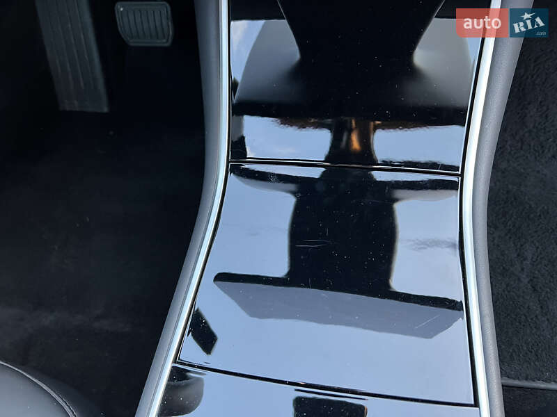 Седан Tesla Model 3 2019 в Харькове