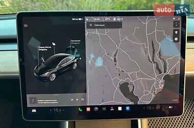Седан Tesla Model 3 2020 в 