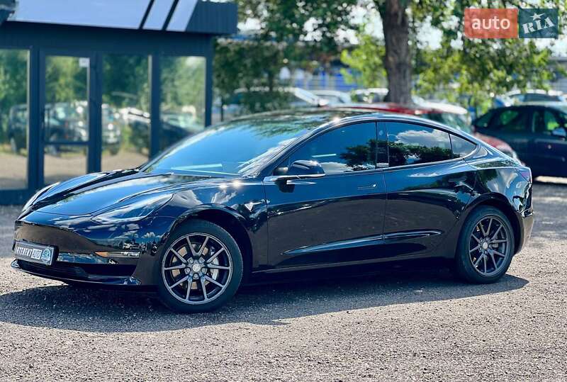 Tesla Model 3 2019