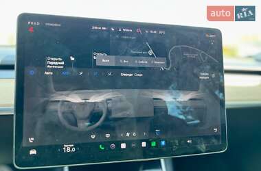 Седан Tesla Model 3 2019 в 