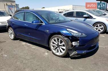 Седан Tesla Model 3 2018 в 