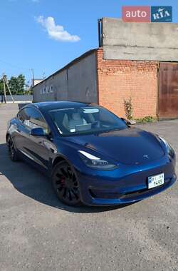 Седан Tesla Model 3 2022 в 