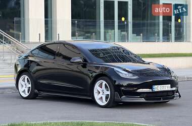 Седан Tesla Model 3 2019 в 