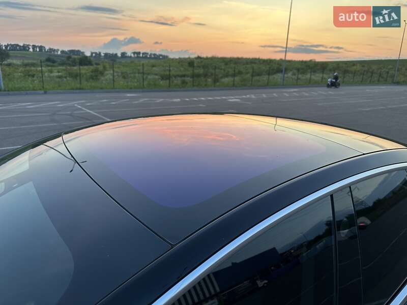 Седан Tesla Model 3 2019 в Рівному