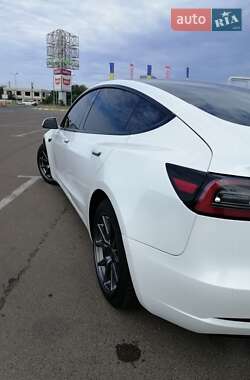 Седан Tesla Model 3 2020 в Одессе