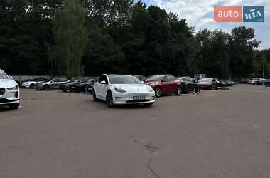 Седан Tesla Model 3 2019 в 