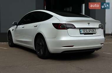 Седан Tesla Model 3 2019 в 