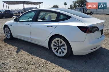 Седан Tesla Model 3 2021 в 