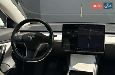 Седан Tesla Model 3 2018 в 