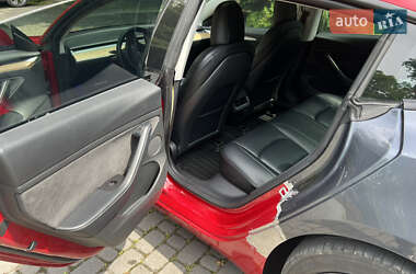 Седан Tesla Model 3 2022 в 