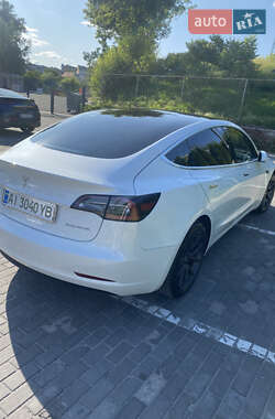 Седан Tesla Model 3 2019 в 