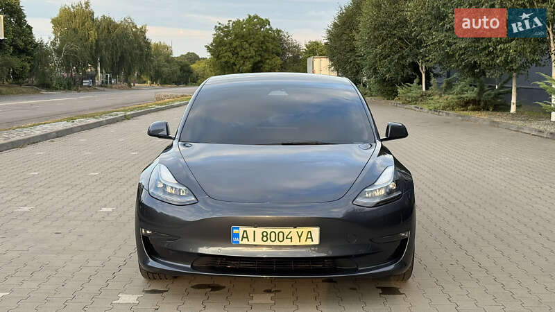 Седан Tesla Model 3 2022 в Киеве