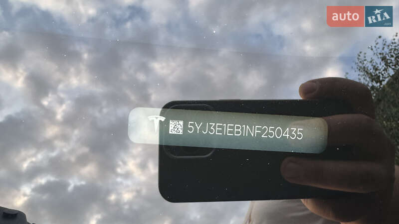 Седан Tesla Model 3 2022 в Киеве