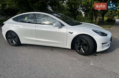 Седан Tesla Model 3 2019 в 