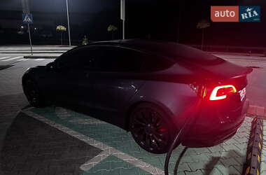 Седан Tesla Model 3 2022 в Києві