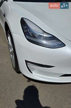 Седан Tesla Model 3 2018 в 