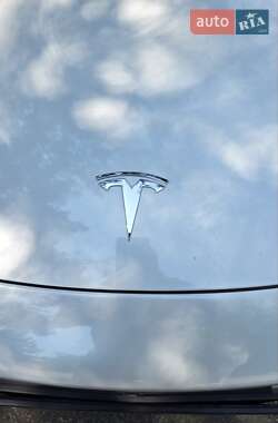 Седан Tesla Model 3 2018 в 