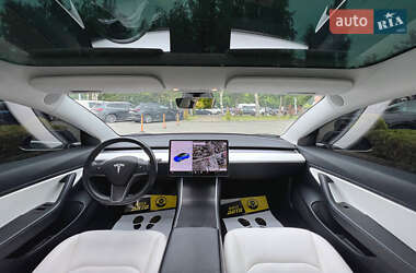 Седан Tesla Model 3 2019 в 