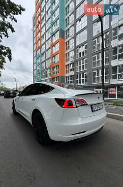 Седан Tesla Model 3 2018 в 