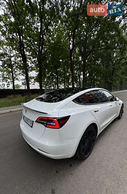 Седан Tesla Model 3 2018 в 