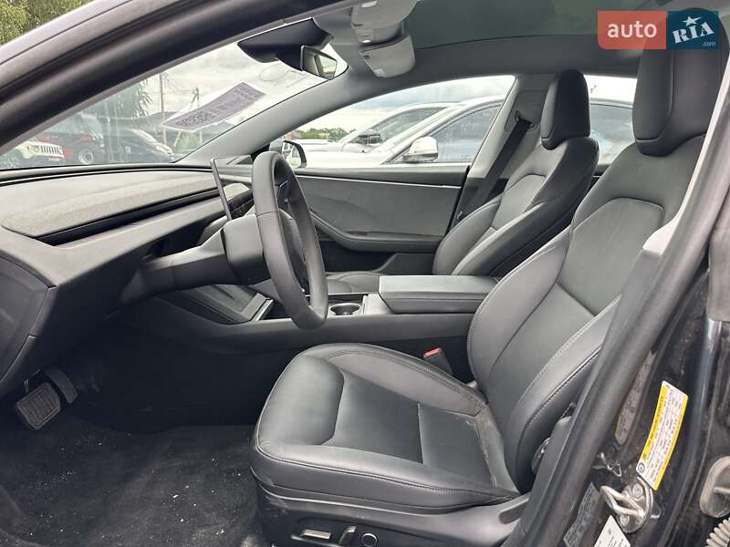 Седан Tesla Model 3 2024 в Луцке