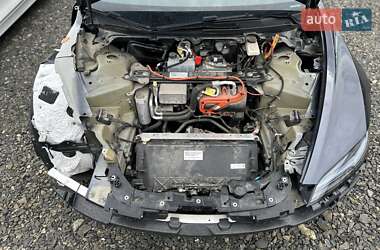 Седан Tesla Model 3 2024 в 