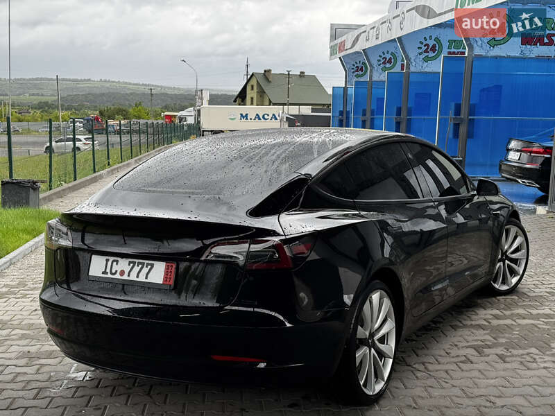 Седан Tesla Model 3 2018 в Кам'янець-Подільському