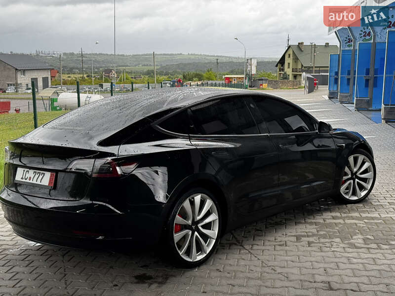 Седан Tesla Model 3 2018 в Кам'янець-Подільському