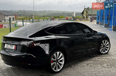 Седан Tesla Model 3 2018 в 