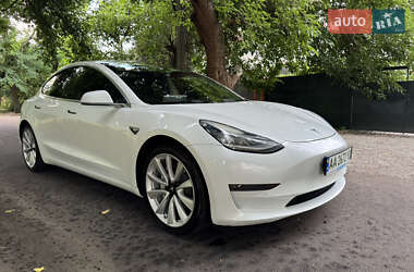 Седан Tesla Model 3 2018 в 