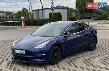 Седан Tesla Model 3 2018 в Луцьку
