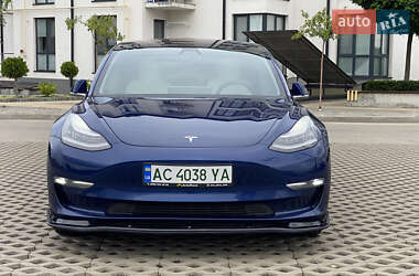 Седан Tesla Model 3 2018 в 