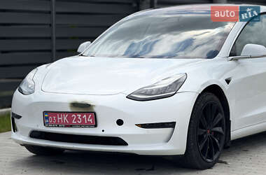 Седан Tesla Model 3 2018 в 