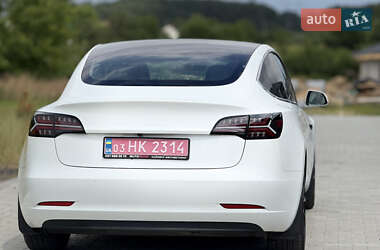 Седан Tesla Model 3 2018 в 