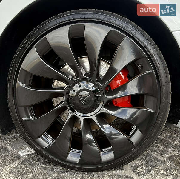 Седан Tesla Model 3 2021 в Дніпрі