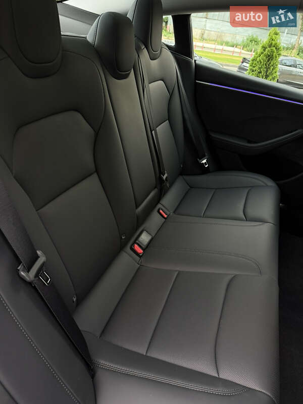 Седан Tesla Model 3 2024 в Киеве фото 19 Седан Tesla Model 3 2024 в Киеве